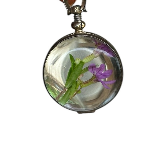 Handmade glass locket for flowers or photos